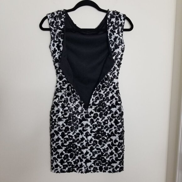 Guess Women Size 2 Fully Sequined Mini Dress Coquette Holiday Party Sparkle HOCO - Picture 7 of 12